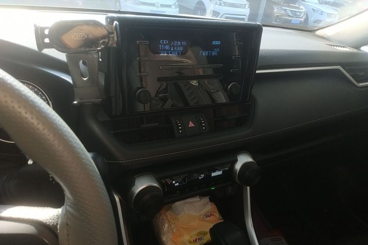 丰田 威兰达 2022款 2.0L CVT两驱领先版中控内饰16