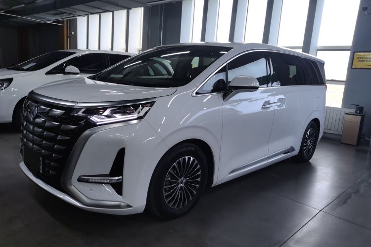 腾势D9 2023款 DM-i 965 尊享型车身外观4