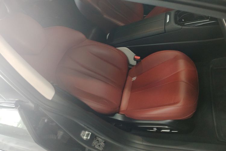 小鹏P7 2022款 480N+局部细节41