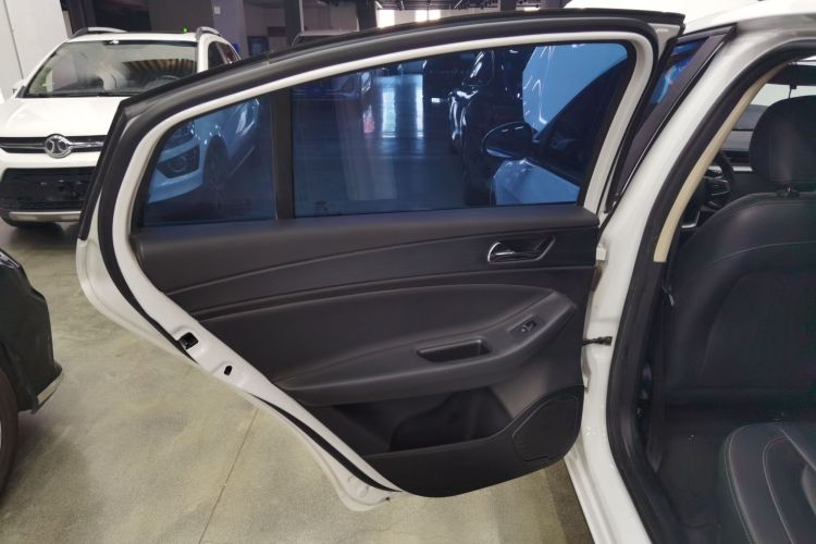 奇瑞 艾瑞泽5 2021款 PRO 1.5L CVT青春版中控内饰7008