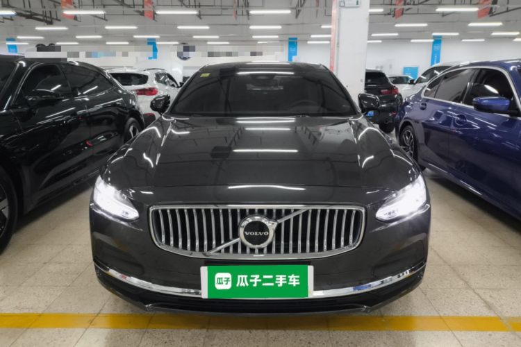 沃尔沃S90 2022款 B5 智逸豪华版车身外观2