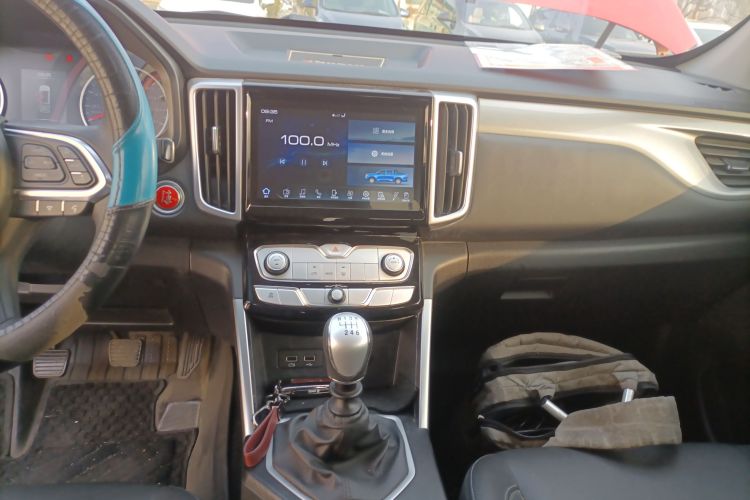 长城 炮 2019款 2.0T商用版手动柴油两驱精英型长箱GW4D20M局部细节16