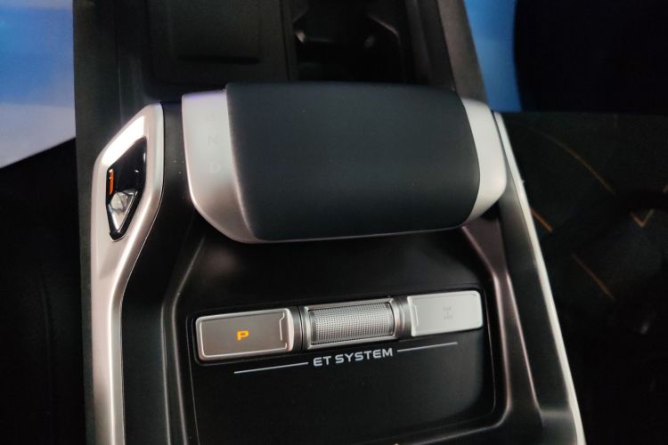 深蓝汽车 深蓝G318 2025款 无忧穿越版 四驱秘境版中控内饰18