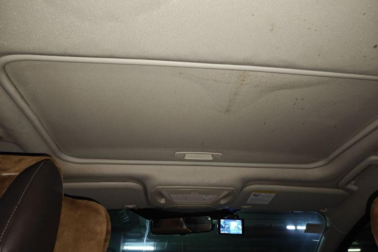 福特 福克斯 2012款 三厢 1.6L 自动风尚型中控内饰22