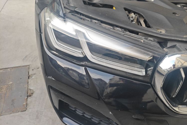 宝马5系 2022款 改款 525Li M运动套装车身外观8