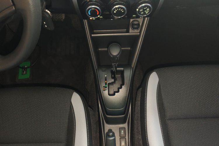 丰田 YARiS L 致炫 2021款 致炫X 1.5L CVT领先版局部细节18