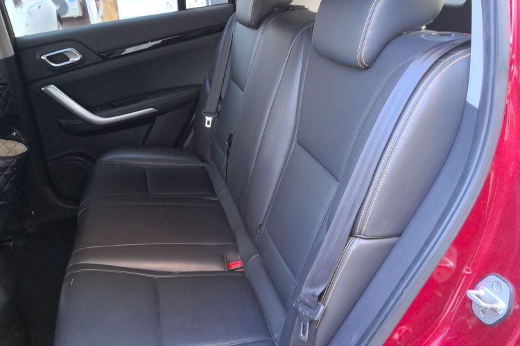 东风风神AX4 2017款 1.6L 手动潮尚型中控内饰21