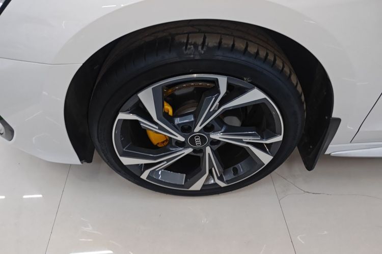 奥迪A3 2025款 Sportback 35TFSI 飞驰尊享型车身外观6007