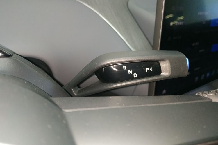 小米汽车 小米YU7 2025款 超长续航后驱版局部细节18