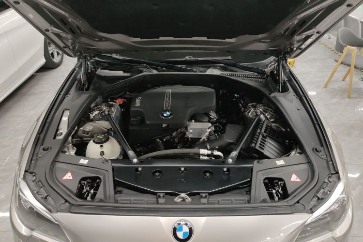 宝马5系 2014款 525Li 领先型机舱底盘24