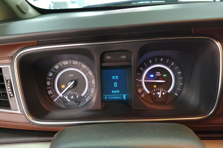 别克GL8 2018款 28T 舒适型 国VI中控内饰14