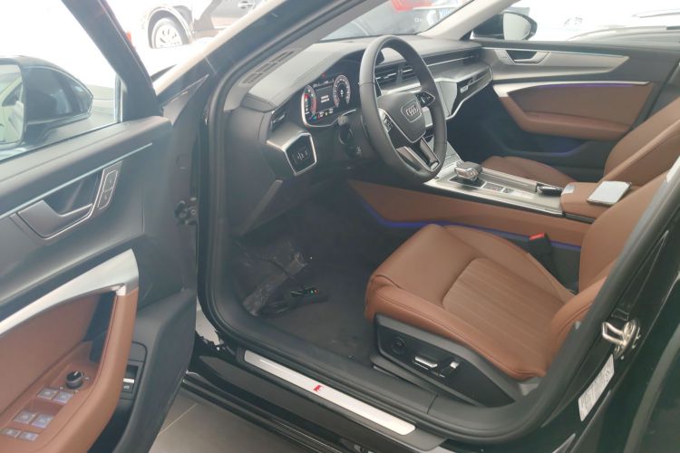 奥迪A6L 2025款 45 TFSI 臻选动感型+通风舒享包中控内饰20