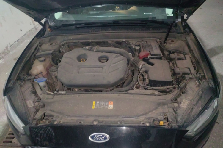 福特 蒙迪欧 2013款 2.0L GTDi240豪华运动型局部细节24