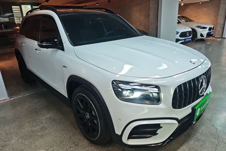 奔驰GLB AMG 2024款 AMG GLB 35 4MATIC车身外观3