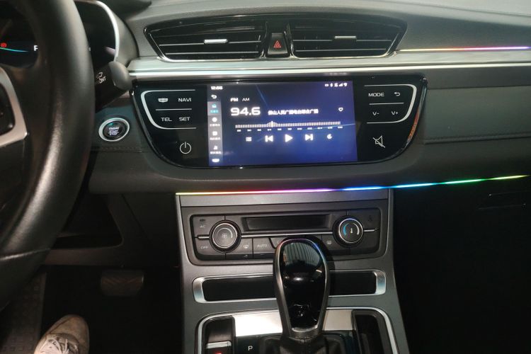 吉利汽车 帝豪 2019款 领军版 1.5L CVT向上互联型 国VI局部细节16