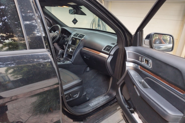 福特 探险者(进口) 2016款 2.3T 精英版局部细节9005