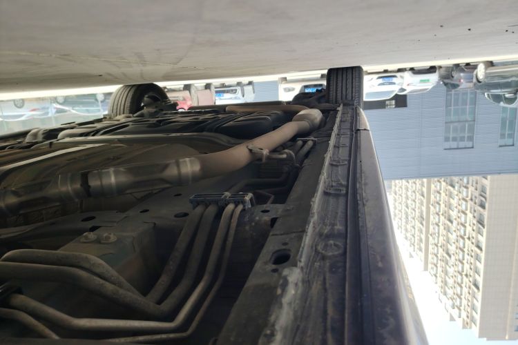 本田 艾力绅 2022款 2.0L e:HEV 至尊版局部细节9001