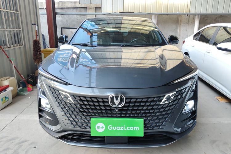 长安UNI-T 2022款 1.5T 旗舰型车身外观2