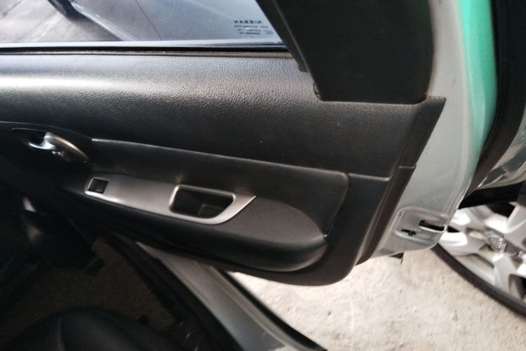 日产 骊威 2013款 劲锐 1.6XL CVT舒适版中控内饰7006