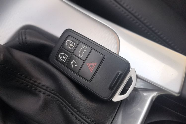 沃尔沃V60 2017款 T5 智逸版 国V中控内饰7001