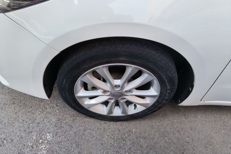 起亚K3 2016款 1.6L 自动GLS车身外观35