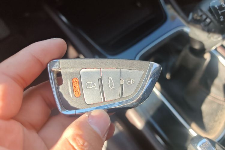 广汽传祺 传祺GA4 2018款 150N 手动豪华版中控内饰11