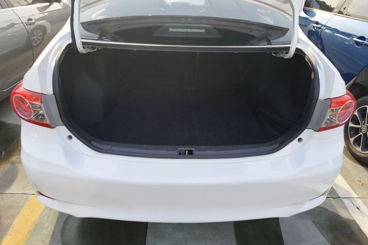 丰田 卡罗拉 2011款 1.6L 自动GL机舱底盘23