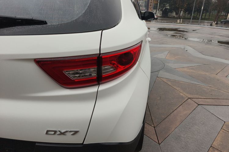 东南DX7 2018款 1.5T 自动荣耀版车身外观9