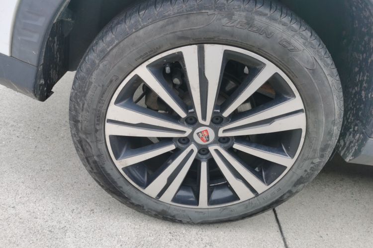 荣威RX5 2019款 20T 两驱自动4G互联铂金版车身外观6002