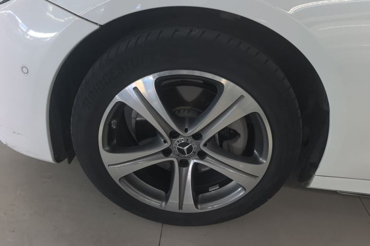 奔驰E级 2019款 E 260 L 运动型车身外观6007