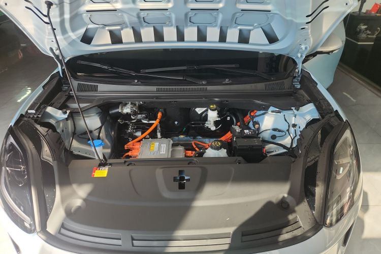 五菱汽车 缤果S 2025款 325km 尊享款机舱底盘24