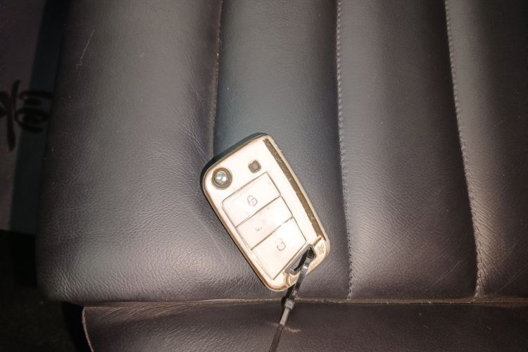 大众 高尔夫 2015款 1.4TSI 自动豪华型中控内饰11