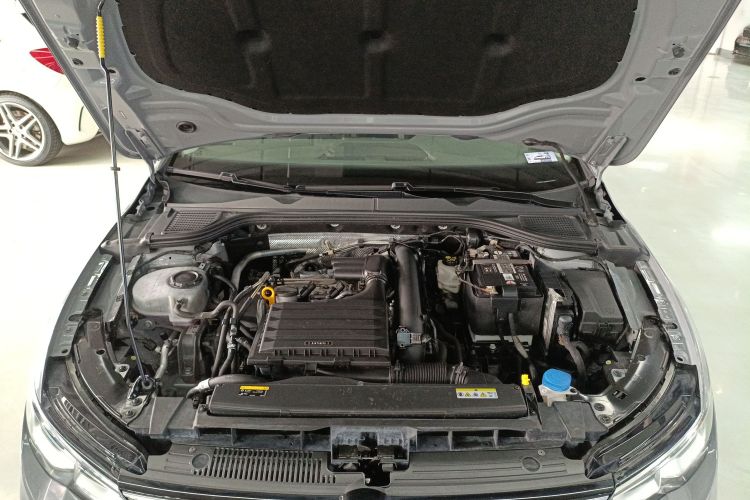 大众 高尔夫 2021款 280TSI DSG Pro机舱底盘24