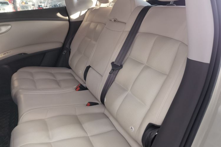 智己汽车 智己LS6 2025款 长续航灵蜥智享版中控内饰7004