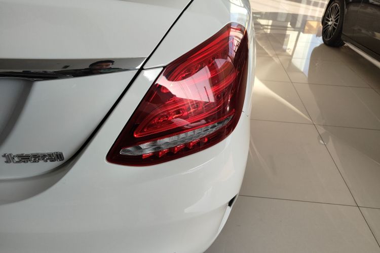 奔驰C级 2018款 C 200 L 运动版车身外观6006