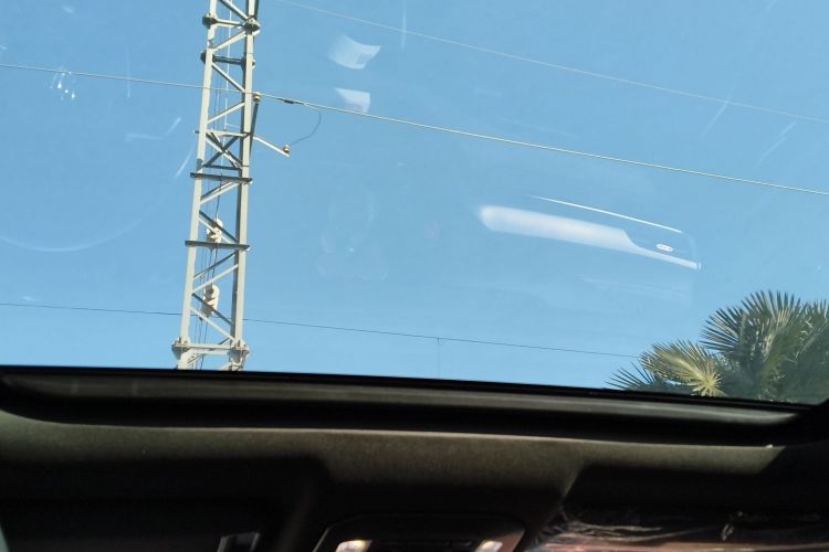 丰田 皇冠陆放 2022款 2.5L HEV四驱尊贵版中控内饰22