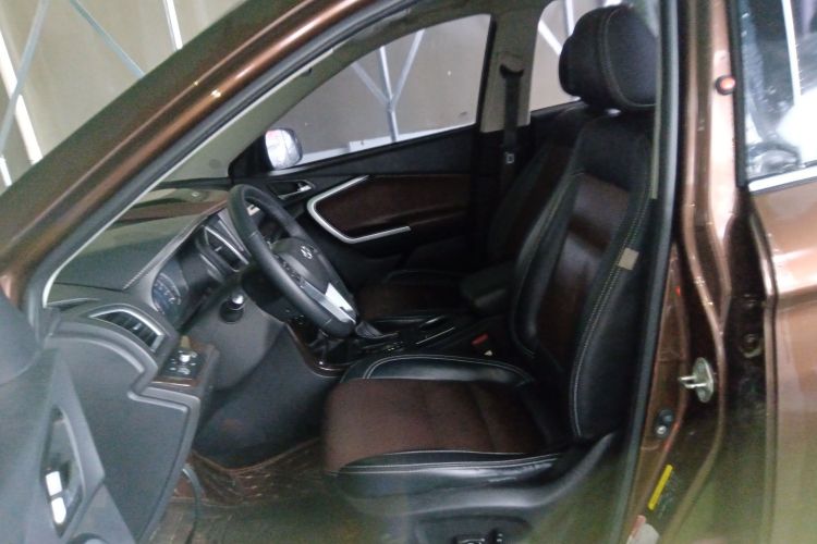 北汽幻速S6 2017款 1.5T CVT尊享型局部细节19