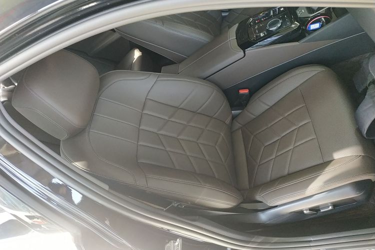 宝马5系 2024款 525Li M运动套装局部细节41