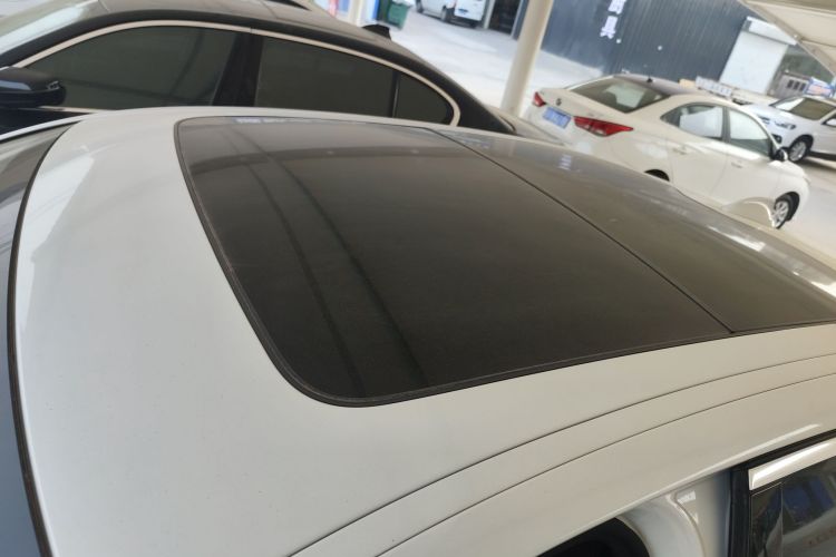 宝马5系 2019款 改款 530Li 领先型 豪华套装车身外观57