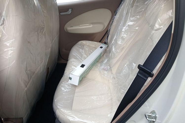 五菱汽车 宏光MINIEV 2025款 四门版 进阶款中控内饰21