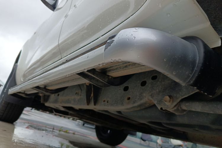 日产 途达 2020款 2.5L XL Upper 4WD 自动四驱豪华版机舱底盘30