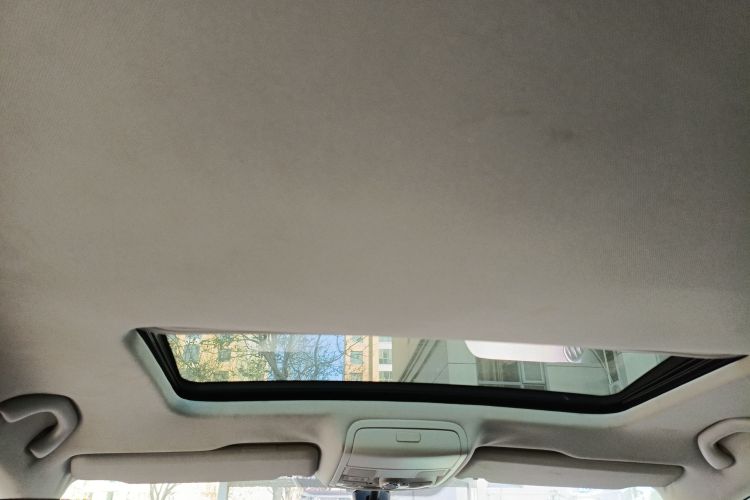 大众 帕萨特 2011款 1.8TSI DSG御尊版中控内饰22