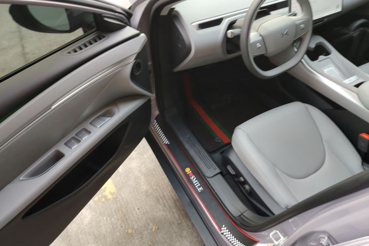 小鹏MONA M03 2025款 620 超长续航 Plus中控内饰20