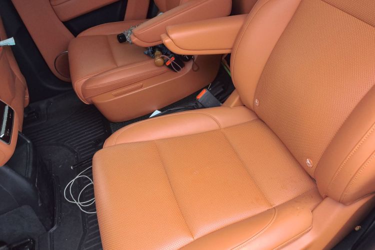 理想汽车 理想L8 2023款 Pro中控内饰7004