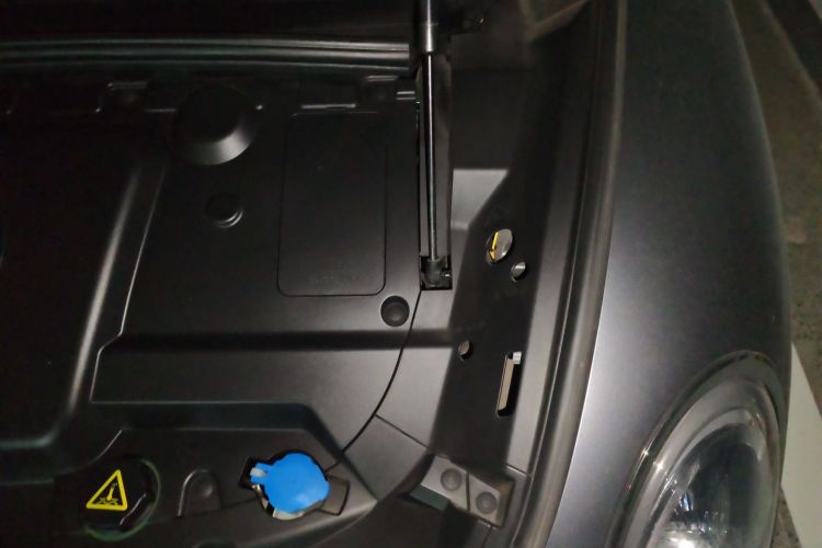 欧拉闪电猫 2024款 暗夜版 555km 尊贵版局部细节9007