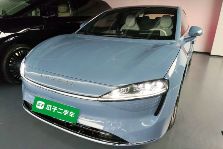 鸿蒙智行 智界S7 2025款 705km Pro车身外观1