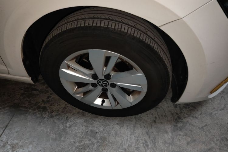 大众 Polo 2021款 Plus 1.5L 自动全景乐享版车身外观10