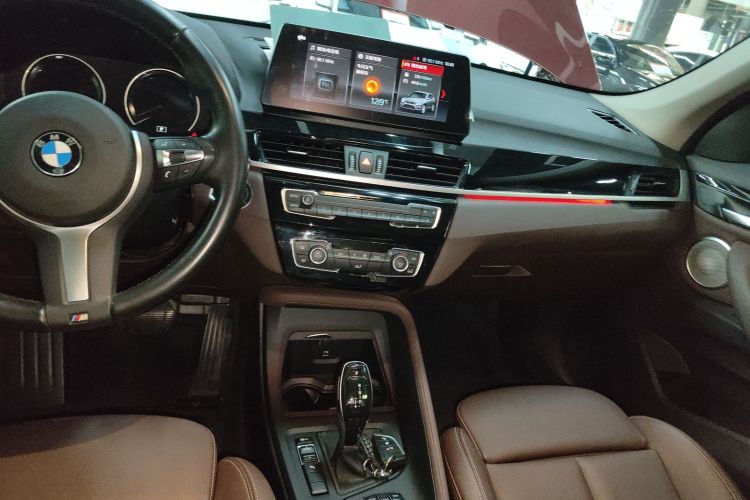 宝马X1 2022款 sDrive25Li 领先型中控内饰16