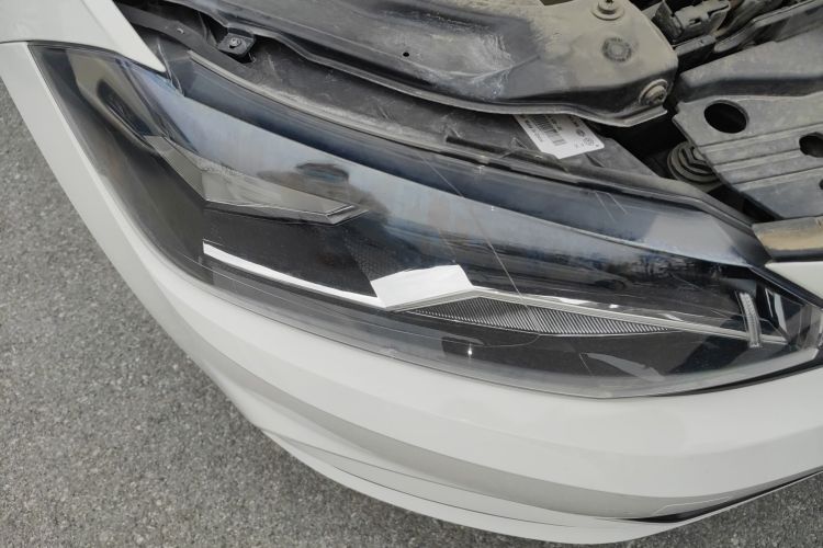 大众 Polo 2021款 Plus 1.5L 自动炫彩科技版车身外观8