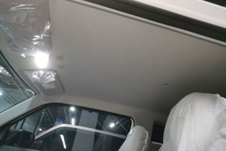 吉利银河 熊猫 2025款 210km 元气熊中控内饰22